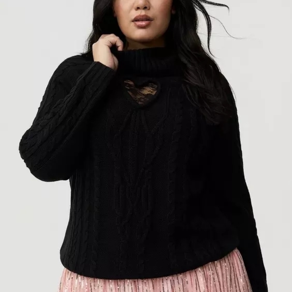 NWOT Torrid Heart Turtleneck Pullover Sweater- Size 1x